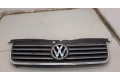 Решетка радиатора Volkswagen Passat 5 2000-2005