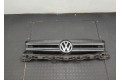 Решетка радиатора  Volkswagen Tiguan 2011-2016          5N0853651H