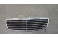 Решетка радиатора  Mercedes E W211 2002-2009          