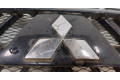 Решетка радиатора  Mitsubishi Pajero / Montero 2000-2006          