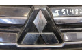 Решетка радиатора Mitsubishi Outlander 2015-2018 7450A638, 7450A753