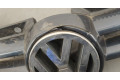 Решетка радиатора  Volkswagen Golf 5 2003-2009          