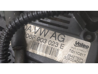 Генератор  Volkswagen Caddy 2004-2010       06f903023e    2.0 дизель
