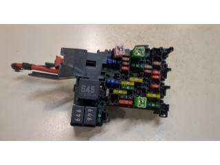 Блок предохранителей  Volkswagen Golf 7 2012-2017           