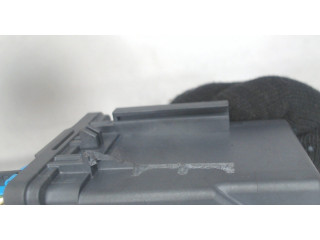 Блок предохранителей Citroen C4 Picasso 2013-2016 9806066880 1.6