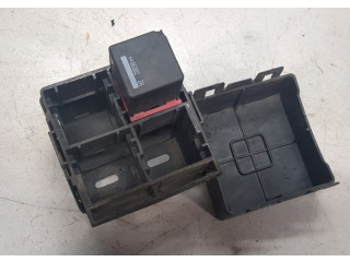 Блок реле  Ford Fusion 2002-2012          1.6