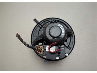 Моторчик печки Skoda Octavia (A5) 2004-2013