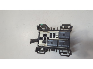 Блок предохранителей  Jeep Grand Cherokee 2010-2013      68088352AD   