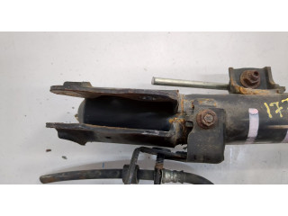 Стойка амортизатора  Mitsubishi Eclipse Cross 2017- 4060A742, 4040A552     