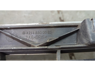 Решетка радиатора  Mercedes E W211 2002-2009          