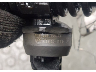 Форсунка топливная Volkswagen Golf 5 2003-2009 038130073BR