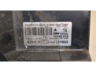 Фара передняя Peugeot 2008 2019-2023 правая