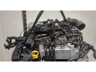 Форсунка топливная  Skoda SuperB 2015-    04L130277AC     