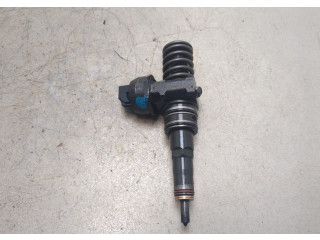 Форсунка топливная  Skoda Roomster 2006-2015    038130073AG     