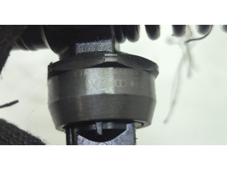 Форсунка топливная Volkswagen Golf 5 2003-2009 038130073BN