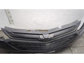 Решетка радиатора  Chevrolet Equinox 2017-2024          84150736