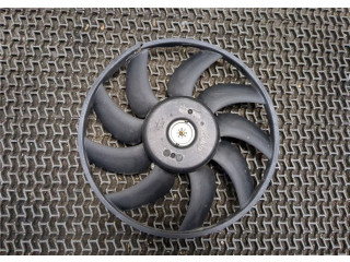 Вентилятор радиатора  Audi Q3 2014-2018    2.0 бензин       