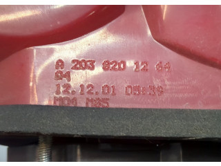 Задний фонарь     2038201244   Mercedes C W203 2000-2007 