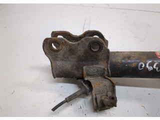 Стойка амортизатора  Nissan X-Trail (T30) 2001-2007      