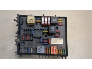 Блок предохранителей  Volkswagen Golf 5 2003-2009      11357049   