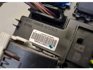 Блок предохранителей Lincoln MKZ 2016-2020