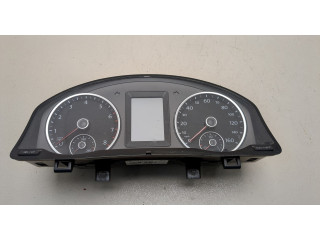 Панель приборов Volkswagen Tiguan 2011-2016 5N0920973B