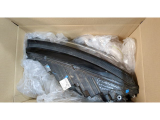 Фара передняя  Skoda Octavia (A8) 2019-2025 правая 