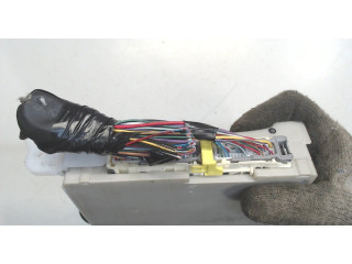 Блок комфорта  Toyota Yaris 2011-2014      82730-52F80   