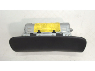 Подушка безопасности переднего пассажира Mitsubishi Carisma