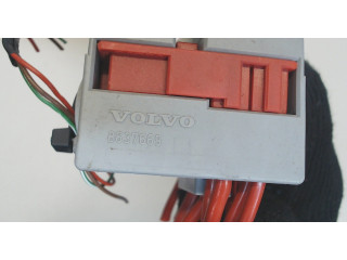 Блок предохранителей Volvo XC90 2002-2006 8637669 2.5