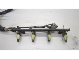 Форсунка топливная  Mitsubishi Outlander 2003-2009    MR988881, MR988175     