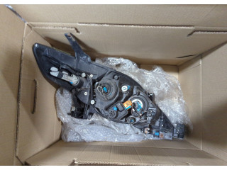 Фара передняя  Mazda 5 (CR) 2005-2010 левая 