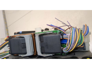 Блок комфорта  Ford Focus 2 2005-2008      6g9t14a073dk  