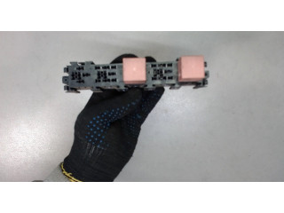 Блок реле  Nissan Kubistar         1.5