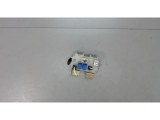 Блок предохранителей Infiniti QX56 2004-2010 243507S200 5.6