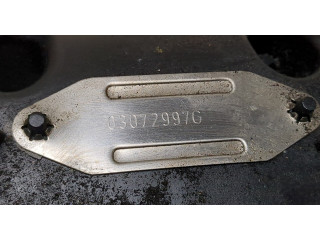 Клапанная крышка двигателя ДВС Jaguar XF 2007–2012 2.7