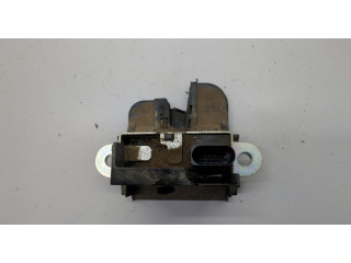 Замок багажника Skoda Yeti 2009-2018