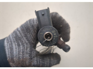 Форсунка топливная  Volvo S80 1998-2006    36050292, 0445110078     