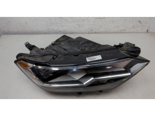 Фара передняя  Volkswagen Jetta 7 2018-2025 правая 