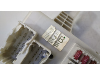 Блок предохранителей Lexus GX 2002-2009 8273060091