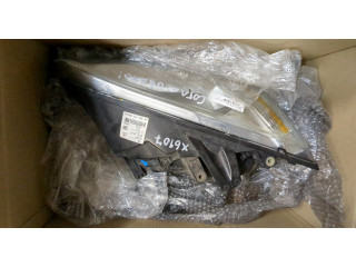 Фара передняя Ford Focus 2 2005-2008 правая