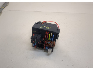 Блок предохранителей  Cadillac Escalade 2 2000-2006      15058033   