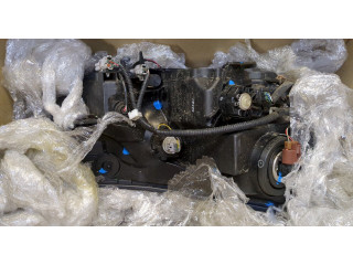 Фара передняя Toyota RAV 4 2015-2019 левая