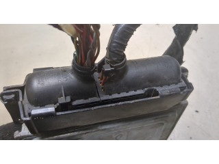 Блок управления двигателем  Skoda SuperB 2008-2015     