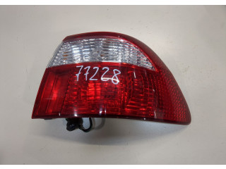Задний фонарь Mazda 626 1997-2001