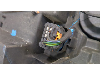 Фара передняя  Peugeot 2008 2019-2023 правая 