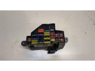 Блок предохранителей  Volkswagen Passat 7 2010-2015 Европа         