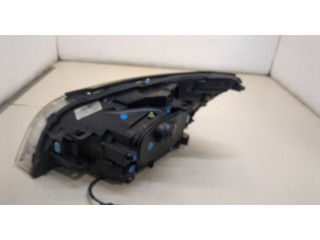 Фара передняя  Volvo V60 2010-2018 правая 