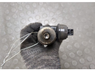 Форсунка топливная  Volkswagen Touareg 2002-2007    070130073N     