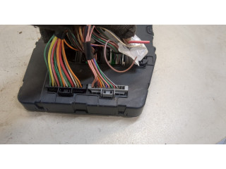 Блок комфорта  Renault Scenic 2003-2009      8200606825  